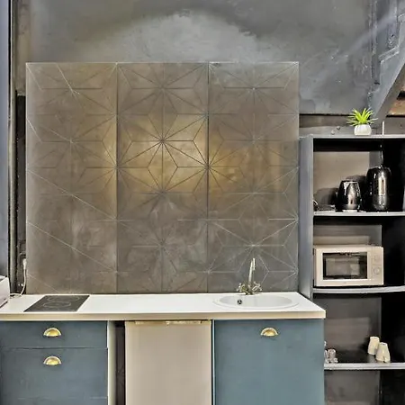 332 Grey - Superb In Appartamento *